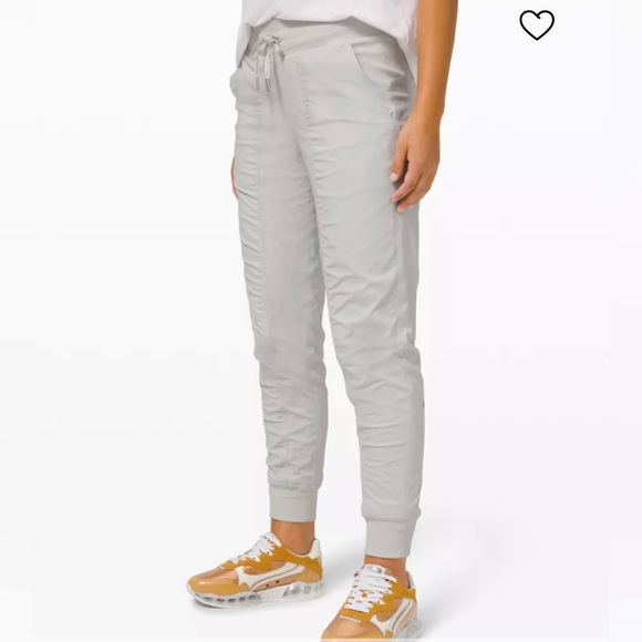 Lululemon lined studio joggers - Picture 2 of 11